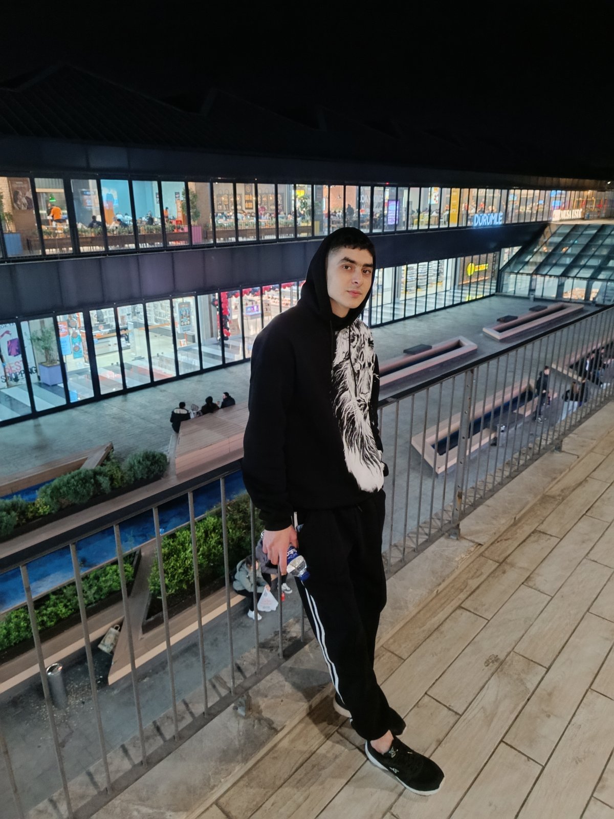 قتيبة - ذكر - 20 سنة - سوريا