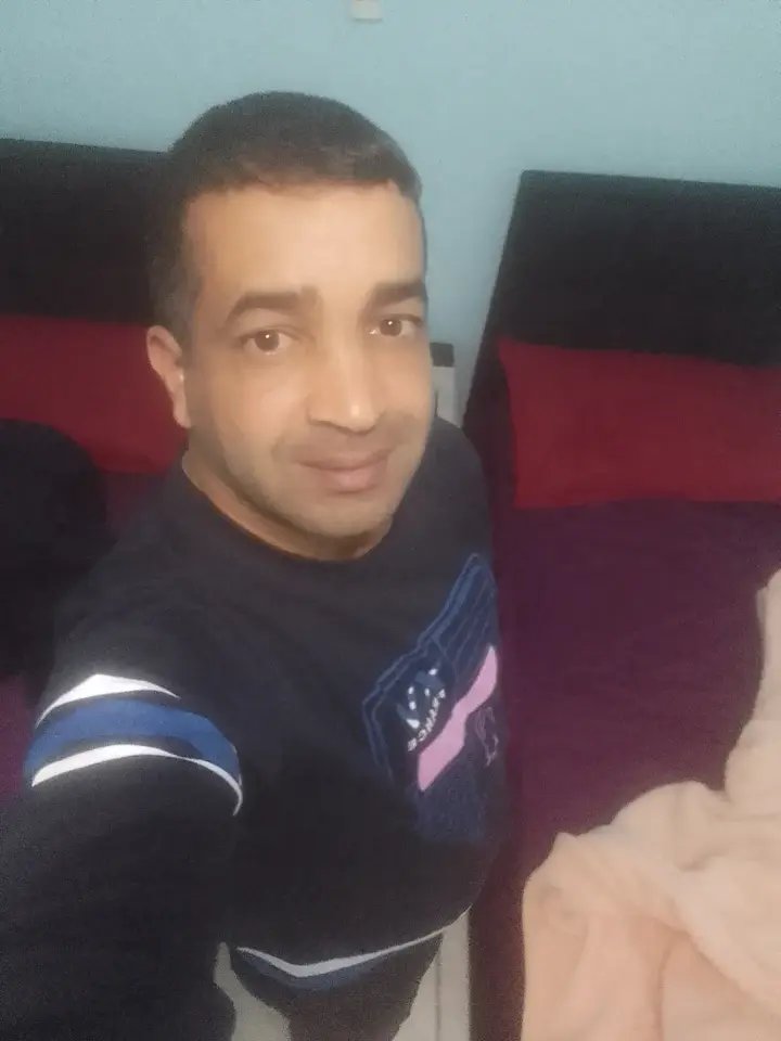 jalil abas - ذكر - 34 سنة - الجزائر